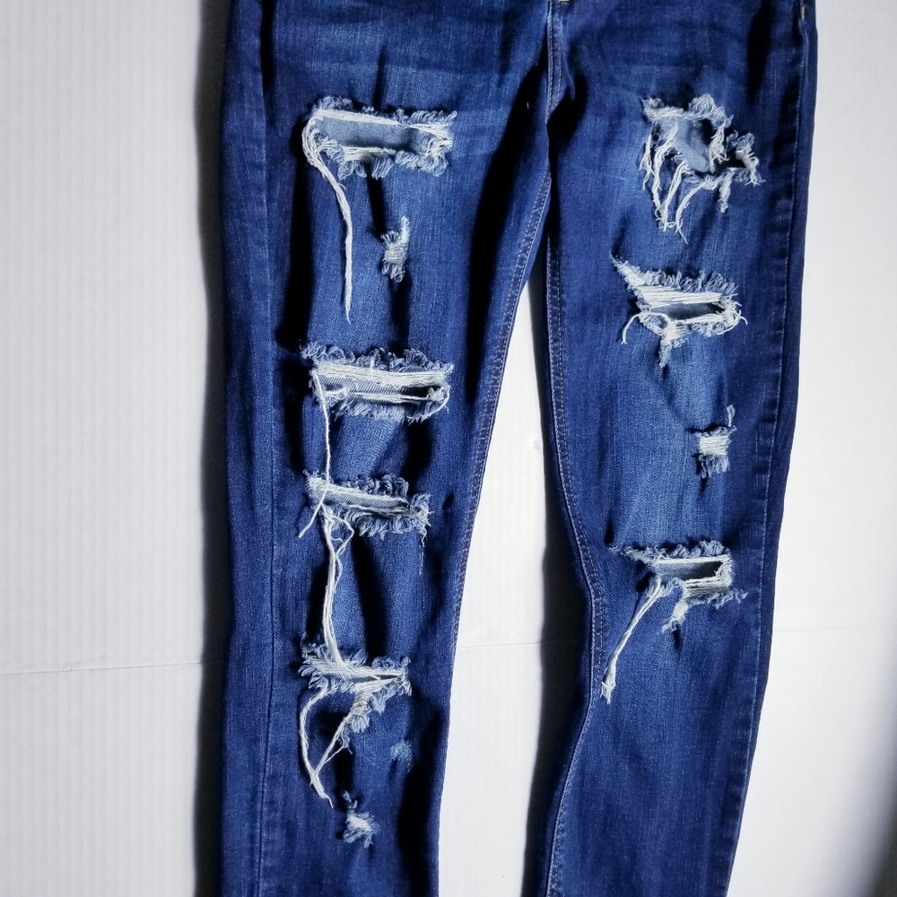 CELLO DISTRESSED HIGH RISE JEANS SIZE 7 - Picture 10 of 13